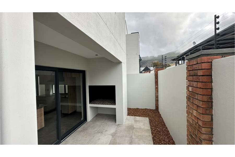 To Let 3 Bedroom Property for Rent in Paarl Central Western Cape